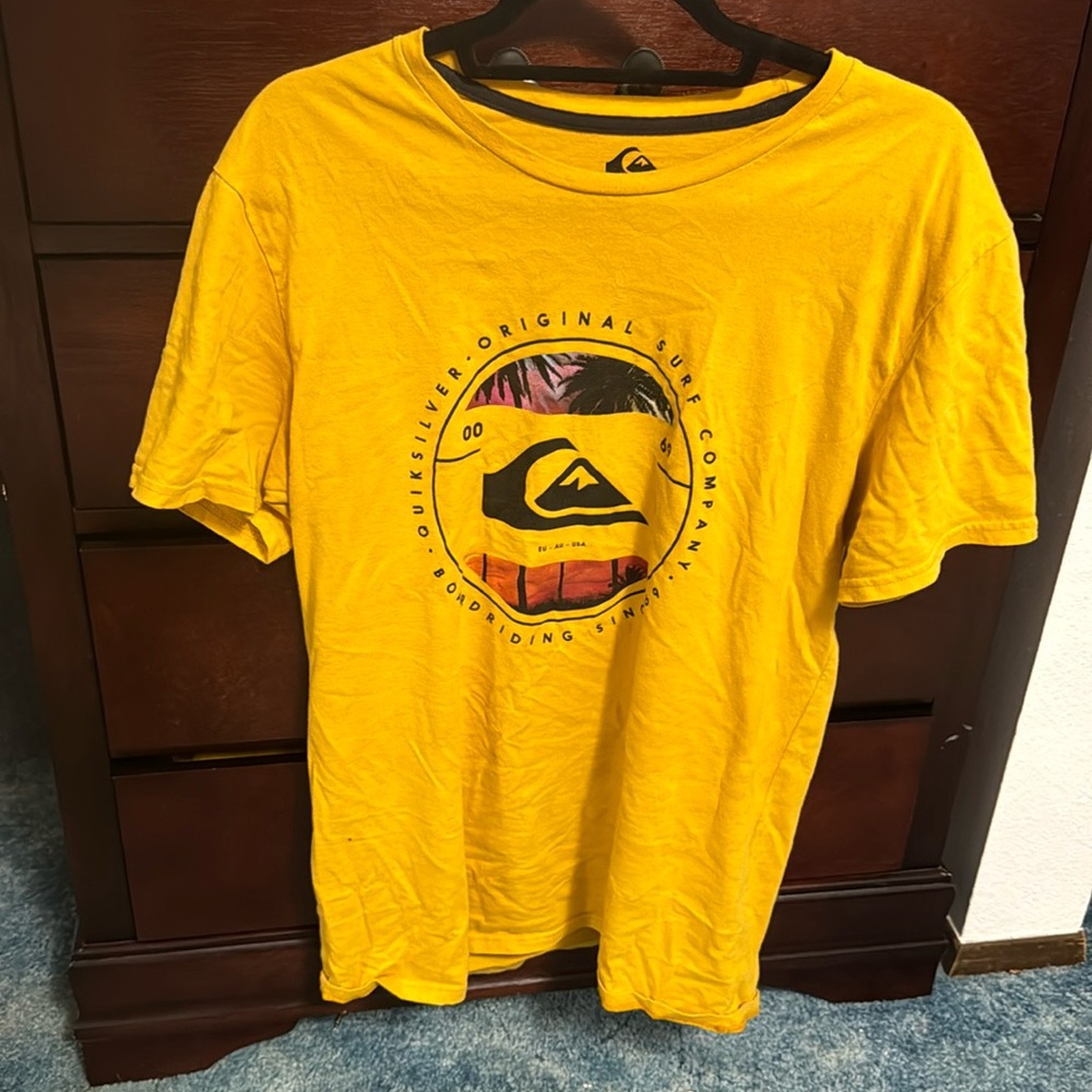 Quicksilver Men’s shirt